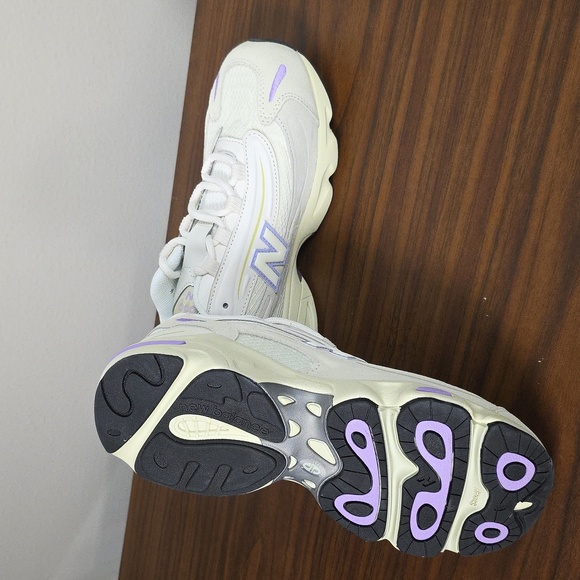 New Balance 1000 Sneakers 7Y 8.5W (GC1000FM) NIB - Picture 7 of 9